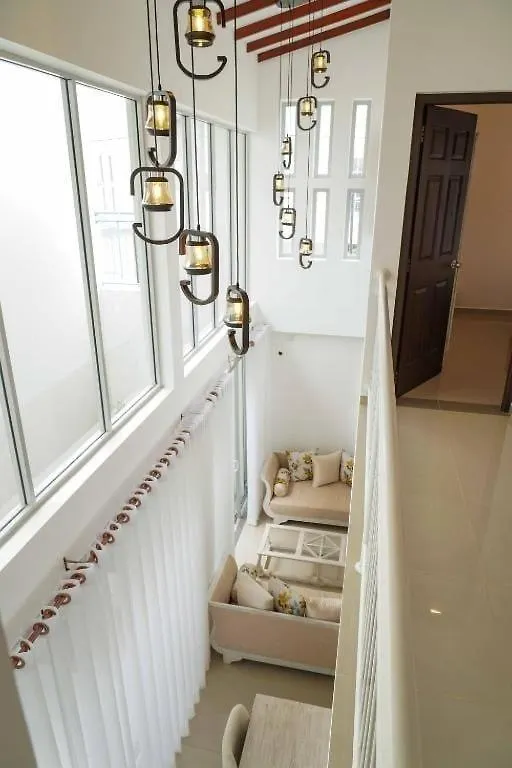 Willow Way Inn Entire House Negombo Semesterbostad